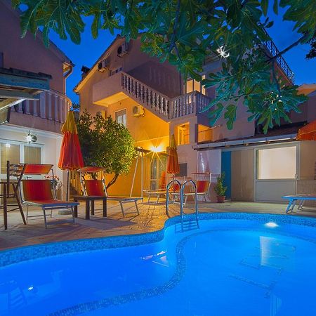 בודווה Apartmani Mihailovic מראה חיצוני תמונה