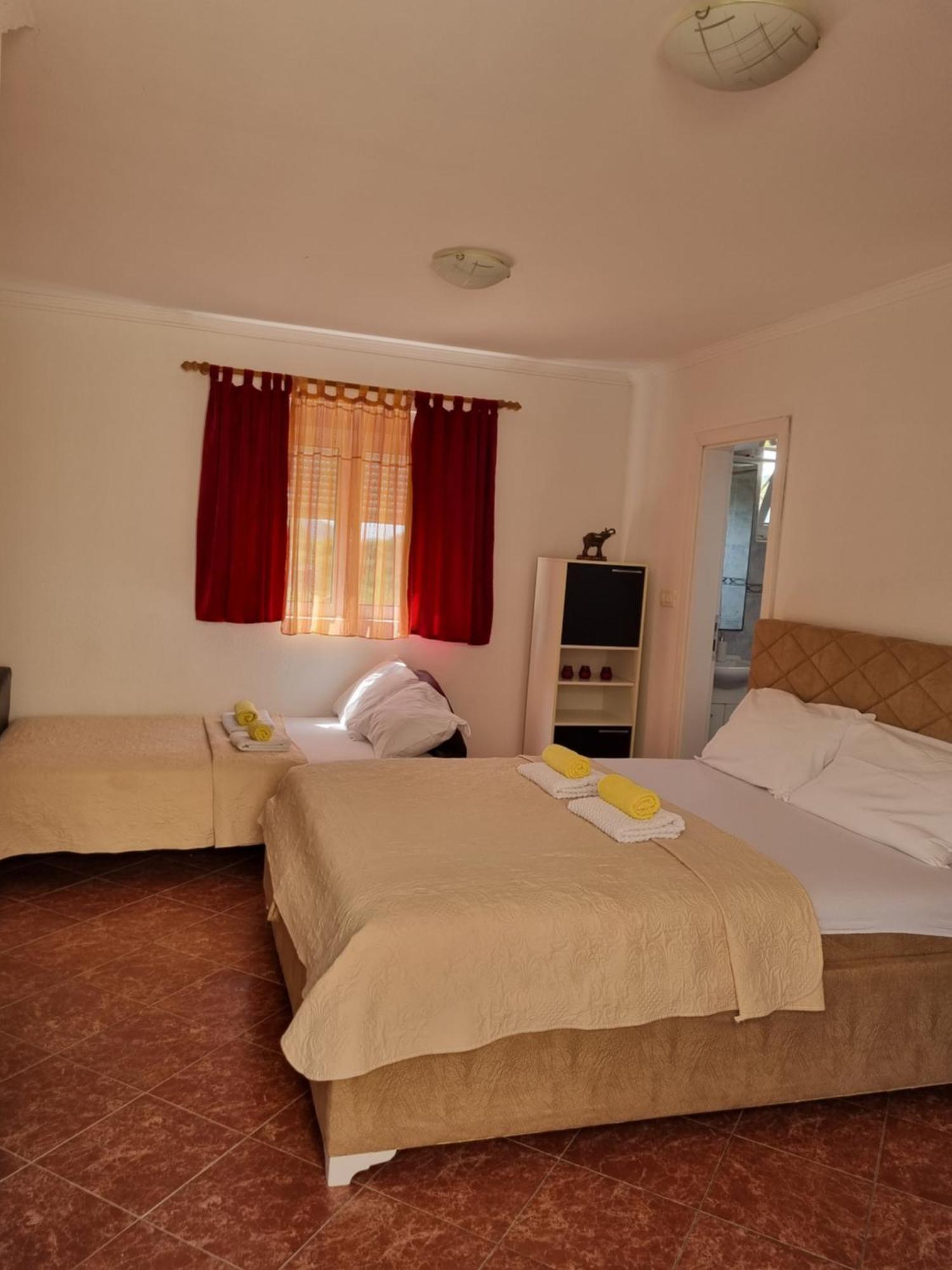 בודווה Apartmani Mihailovic מראה חיצוני תמונה