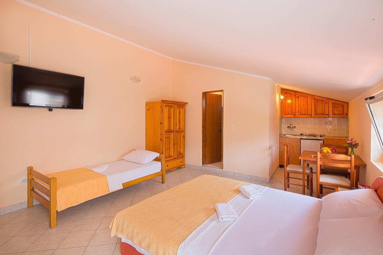 בודווה Apartmani Mihailovic מראה חיצוני תמונה