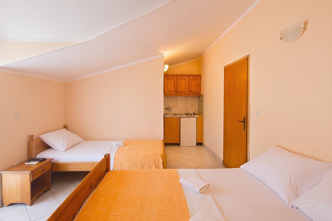 בודווה Apartmani Mihailovic מראה חיצוני תמונה